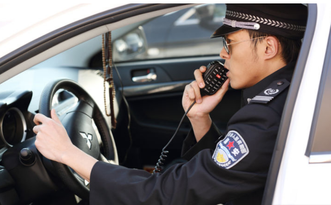 看完這篇文章，基本就可以自己動(dòng)手安裝車臺(tái)了